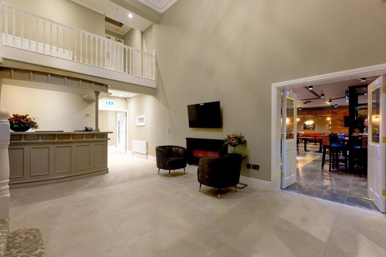 Castle Varagh Hotel & Bar Castlepollard エクステリア 写真