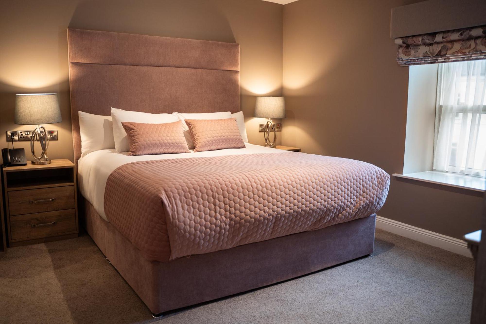 Castle Varagh Hotel & Bar Castlepollard エクステリア 写真