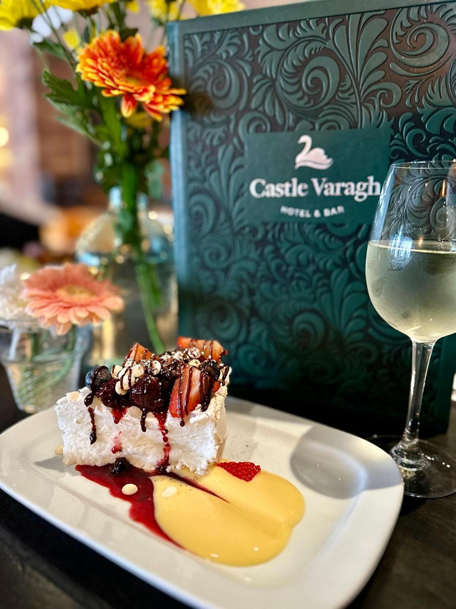 Castle Varagh Hotel & Bar Castlepollard エクステリア 写真