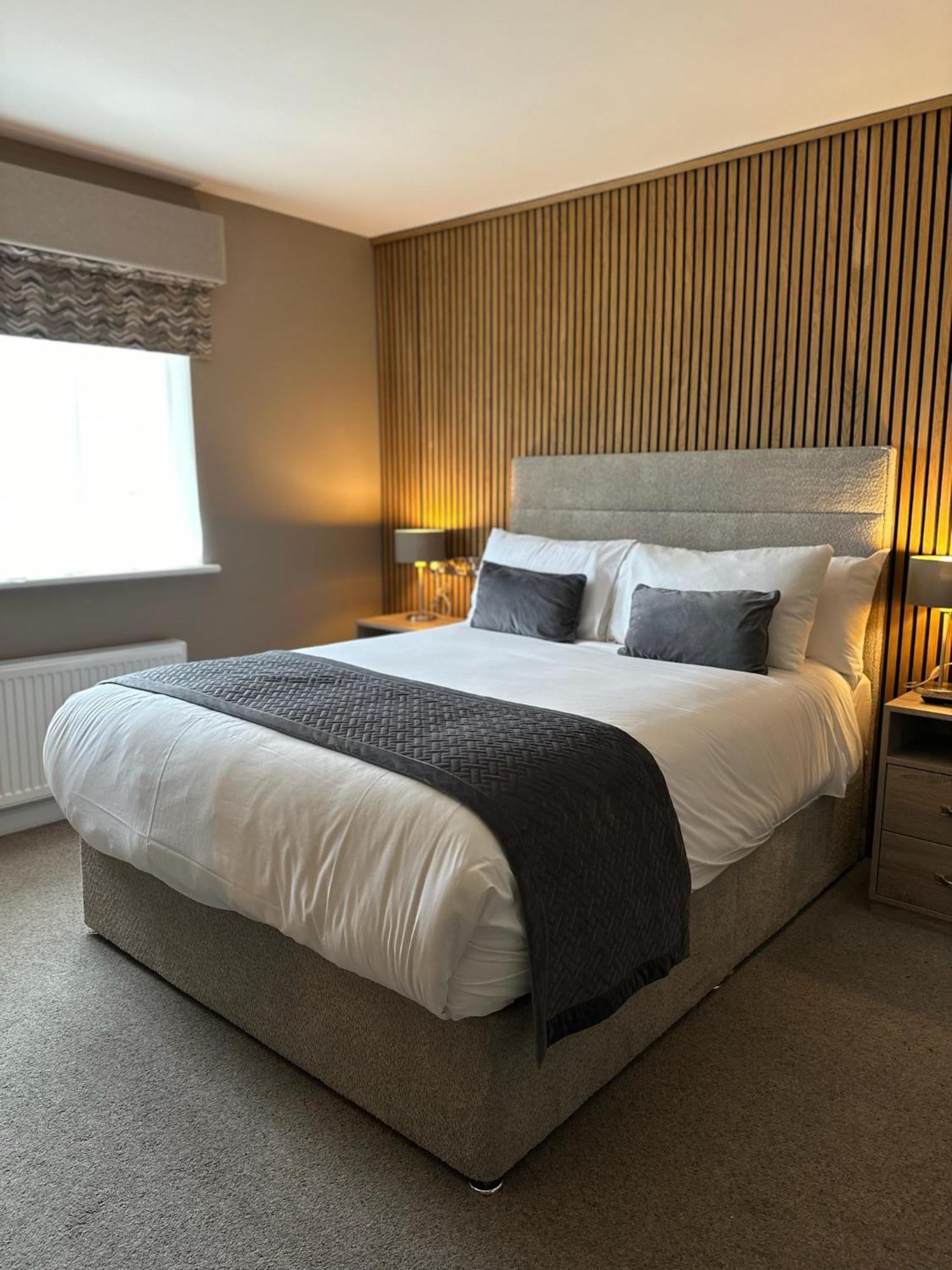 Castle Varagh Hotel & Bar Castlepollard エクステリア 写真
